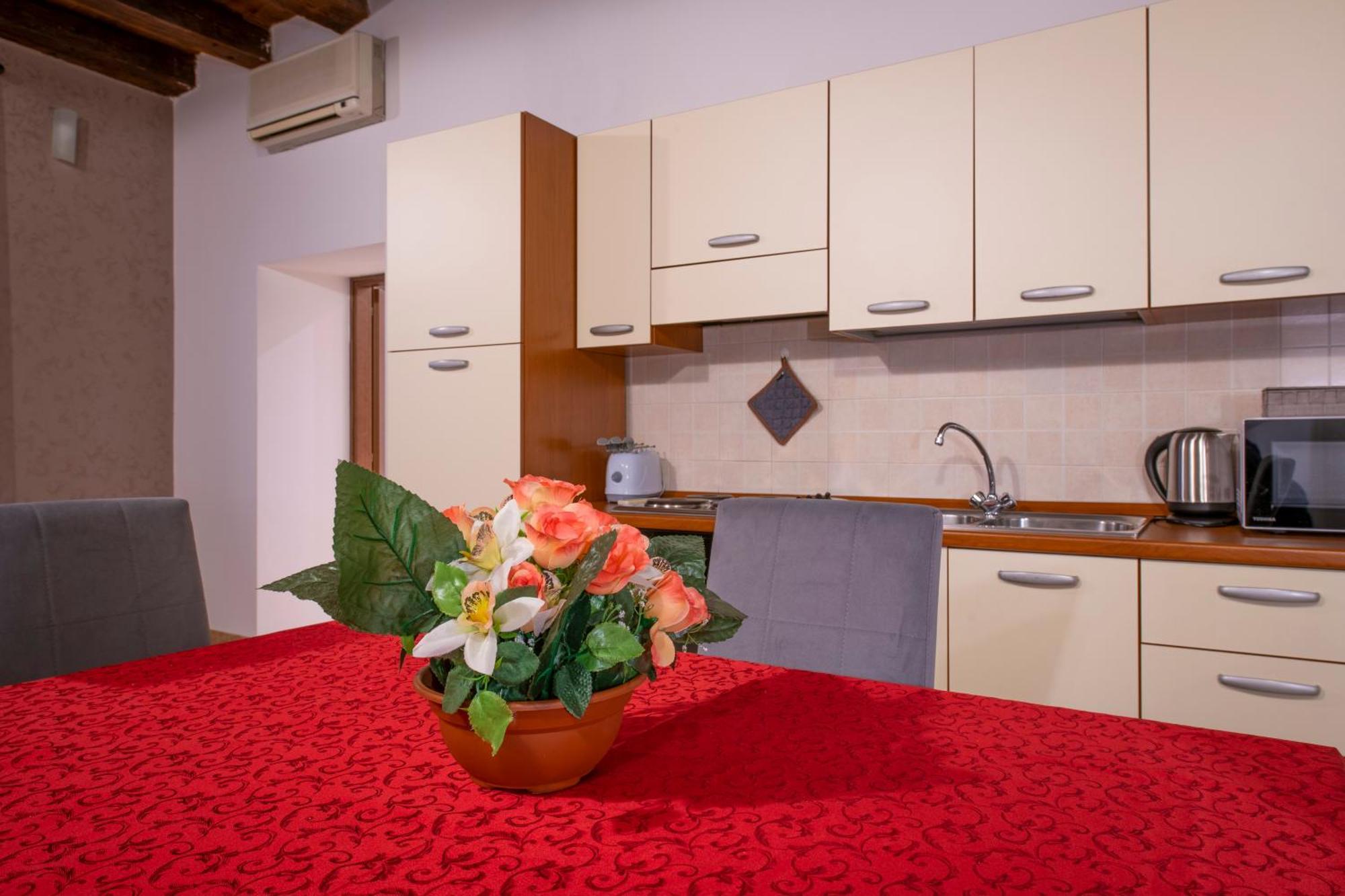 Arena Suite Mazzini Verona Exterior foto